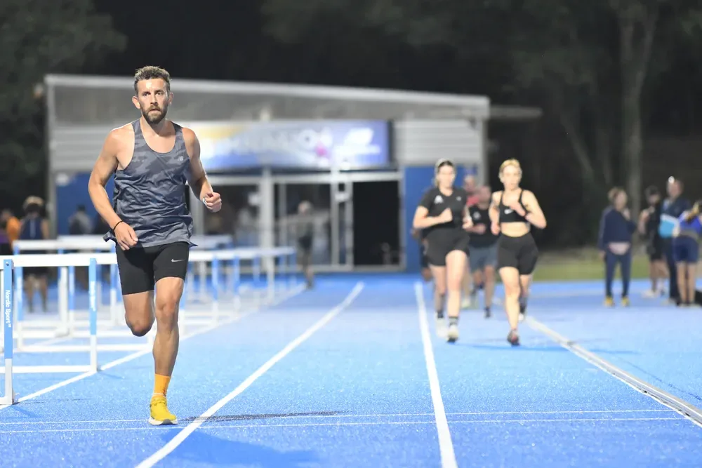 Pista de Atletismo Darwin Piñeyrúa